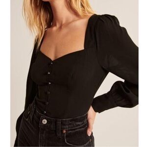 Long-Sleeve Button-Through V-Neck Top
SKU: 649987874
Color: BLACK
Size: S